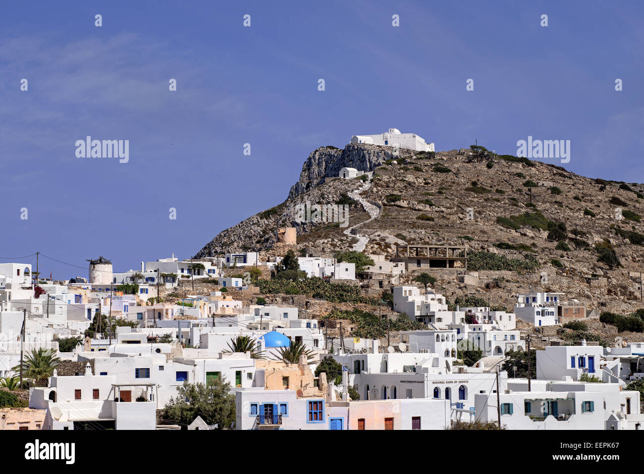 Blick auf traditionelle Siedlung Kastro, eines der beiden, aus denen die Hauptstadt Sikinos Insel, Kykladen, Griechenland Stockfoto