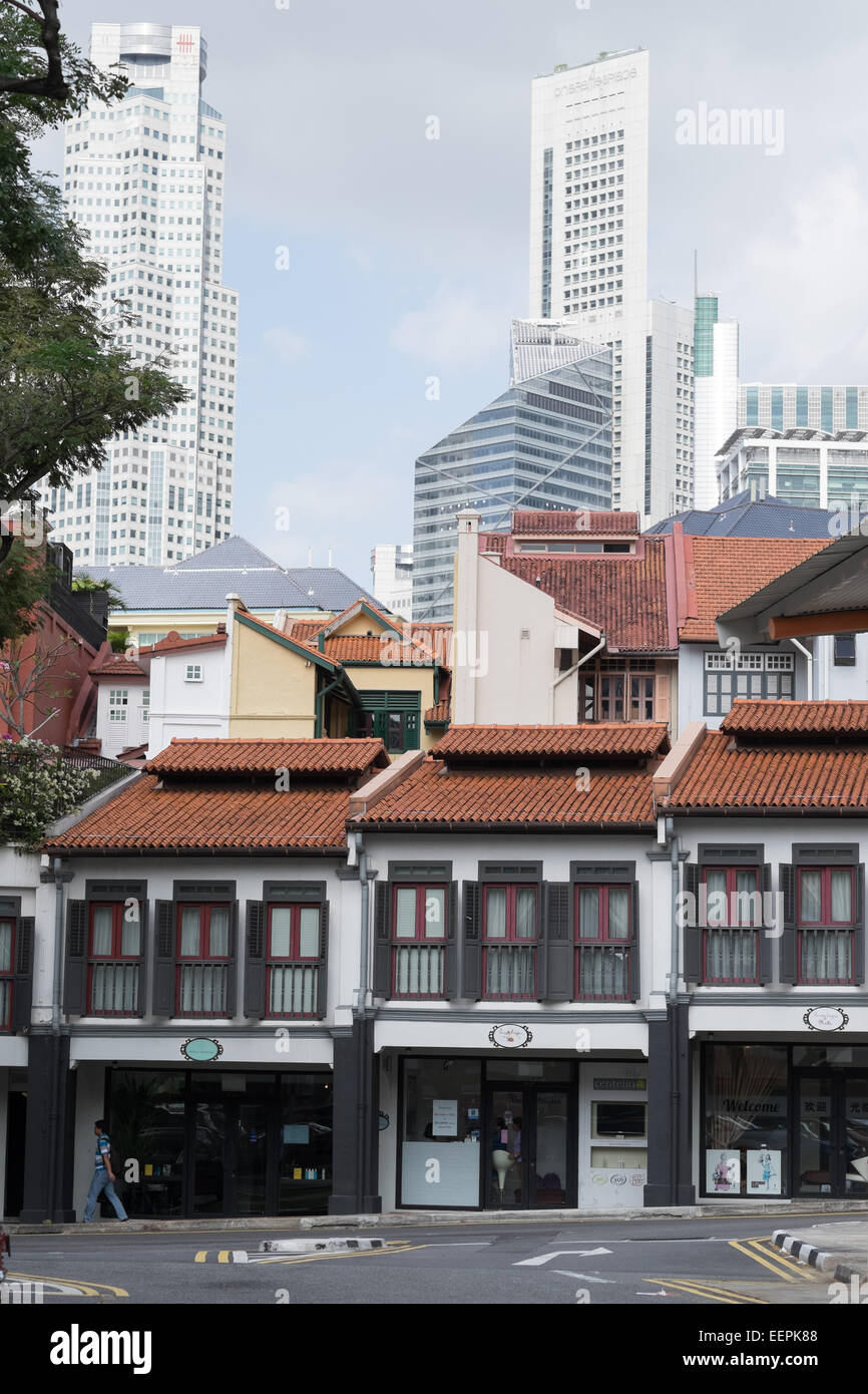 Koloniale und moderne Architektur in Chinatown in Singapur. Stockfoto