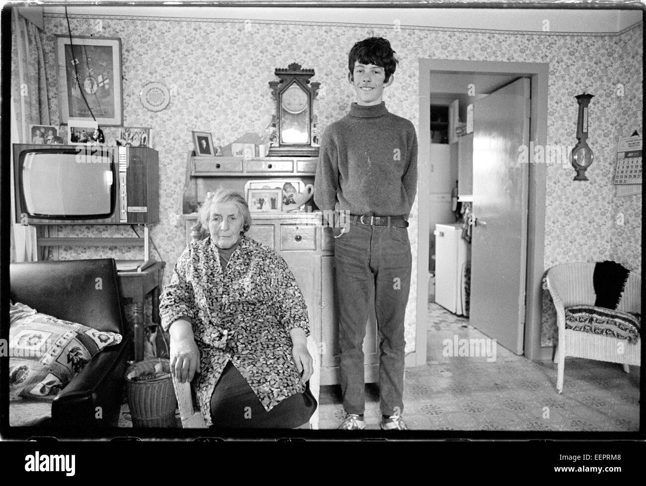 Großmutter mit Enkel, Shetland. Stockfoto