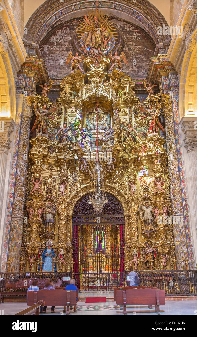 Sevilla - Altar des sakramentalen Kapelle in barocke Kirche von El Salvador (Iglesia del Salvador) Stockfoto