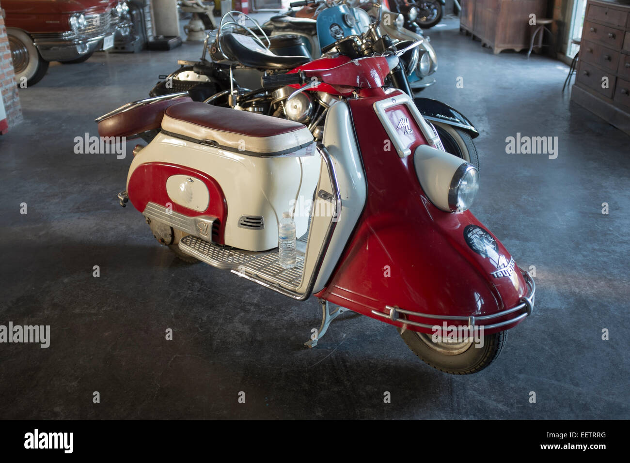 Klassische motorroller -Fotos und -Bildmaterial in hoher Auflösung – Alamy