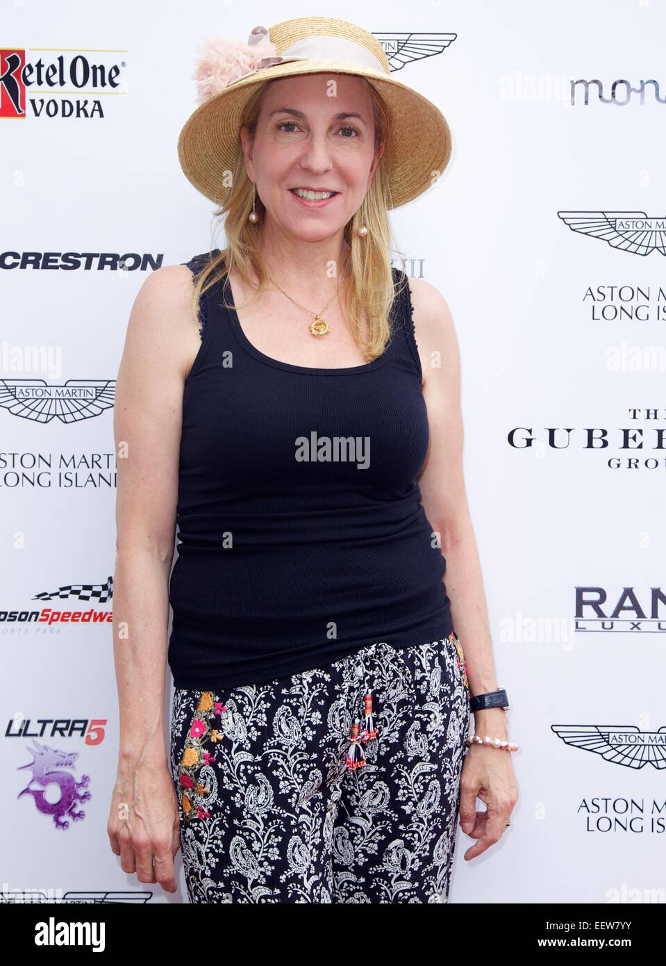 Rand Luxus präsentiert "Brunch mit Aston Martin" The Hamptons New York mit: Susan Rockefeller wo: New York City, New York, USA bei: 19. Juli 2014 Stockfoto