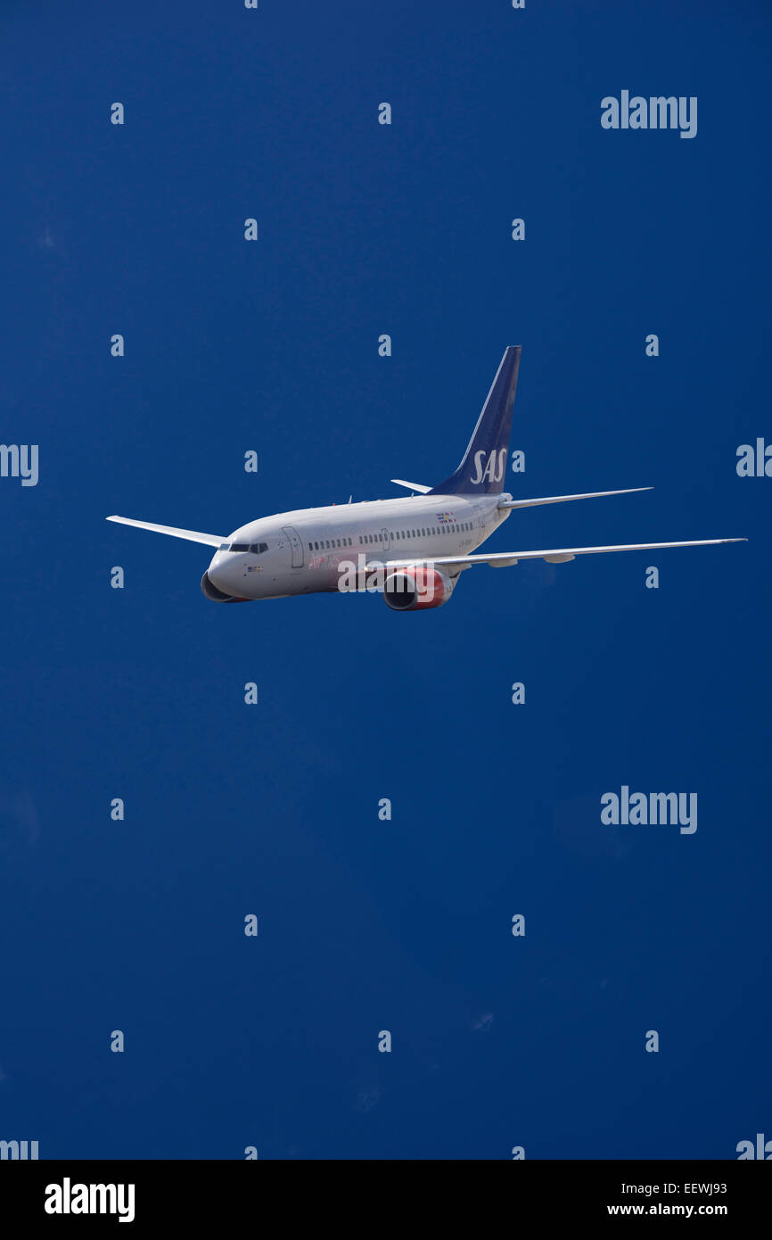 LN-RRR SAS Scandinavian Airlines Boeing 737-683 im Flug Stockfoto