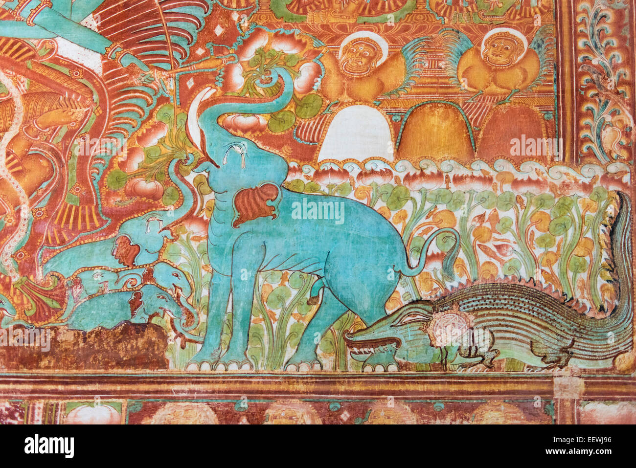 Antike Wandmalerei, Gajendra Moksham Darstellung der Erlösung Gottes Elefant Gajendra, das größte seiner Art in Kerala Stockfoto Antike Wandmalerei, Gajendra Moksham Darstellung der Erlösung Gottes Elefant Gajendra, das größte seiner Art in Kerala Stockfoto