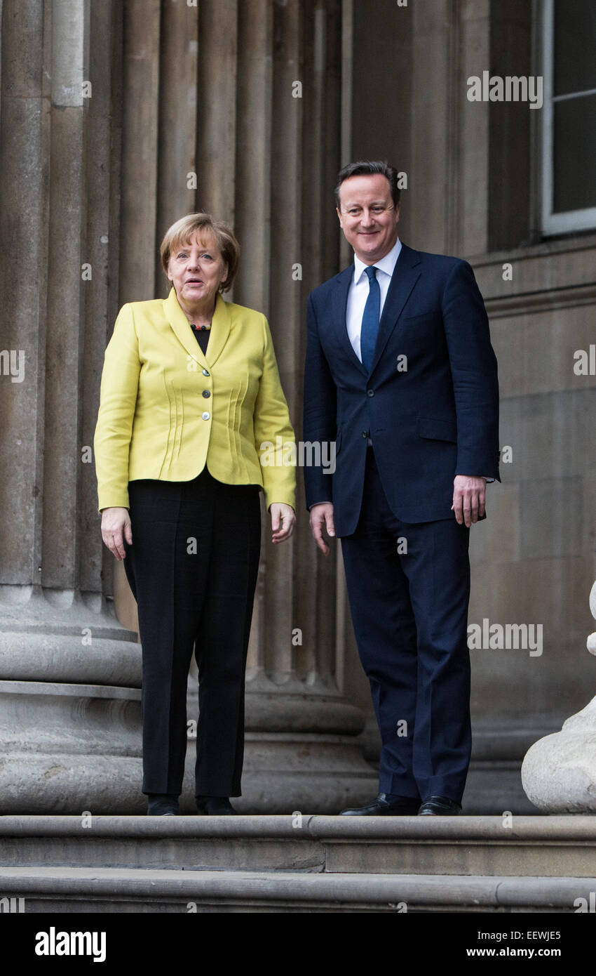 Premierminister David Cameron und Kanzler von Deutschland Angela Merkel im British Museum Stockfoto