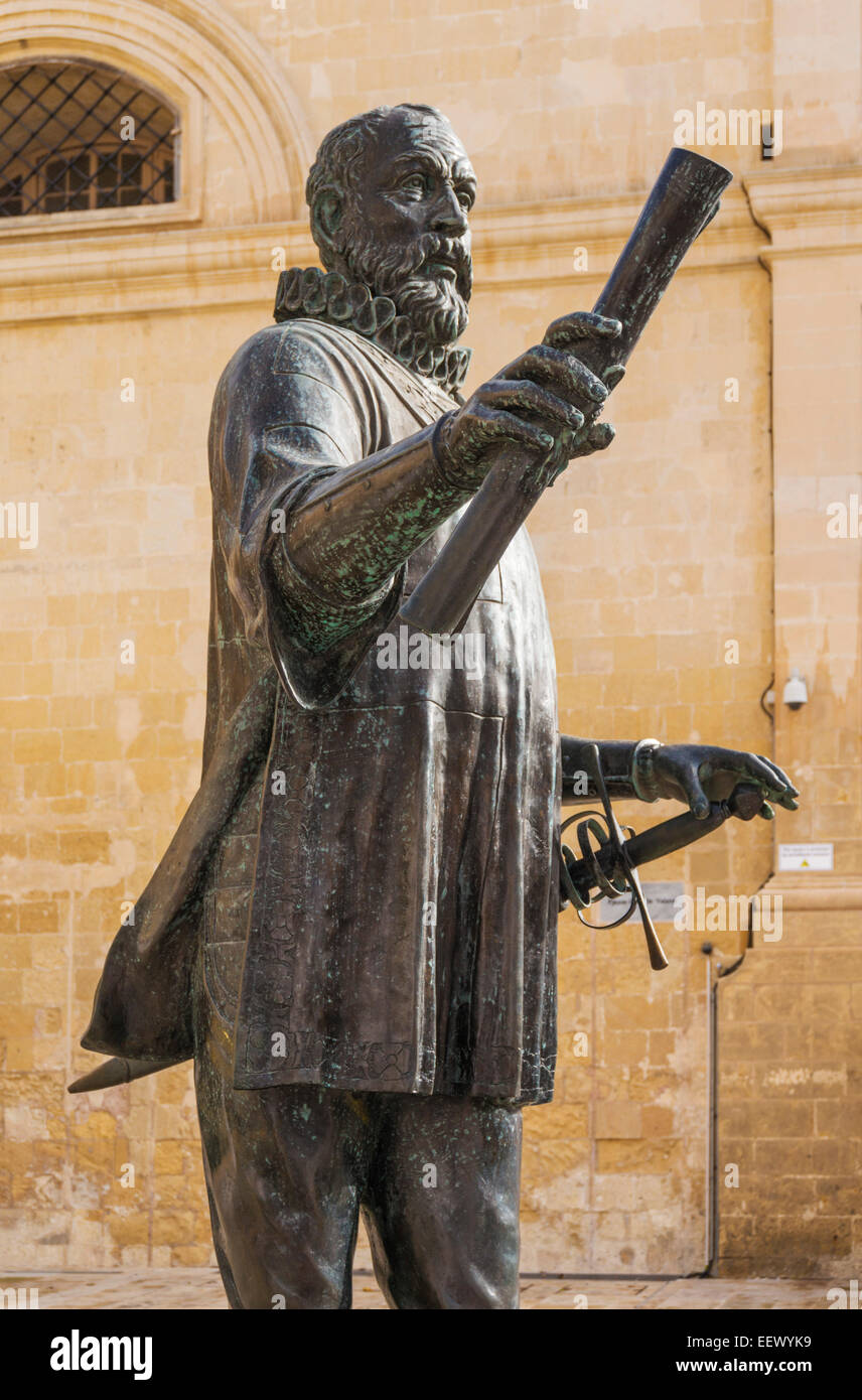 Statue Von Jean Parisot De Valette Grunder Von Valletta Pjazza Jean De Valette Valletta Malta Eu Europa Stockfotografie Alamy