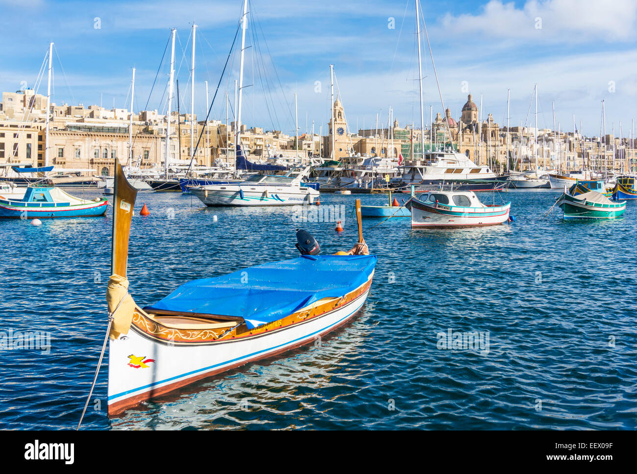 Vittoriosa Waterfront Marina und Wasser-Taxi oder Dghajsa, Dockyard Creek, Birgu der drei Städte, Valletta, Malta, EU, Europa Stockfoto