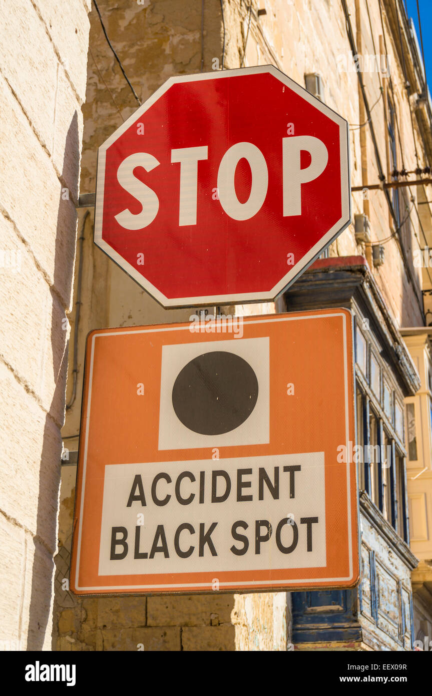 Unfall schwarzer Fleck zu unterzeichnen und Stop Valletta Malta EU Europa Stockfoto