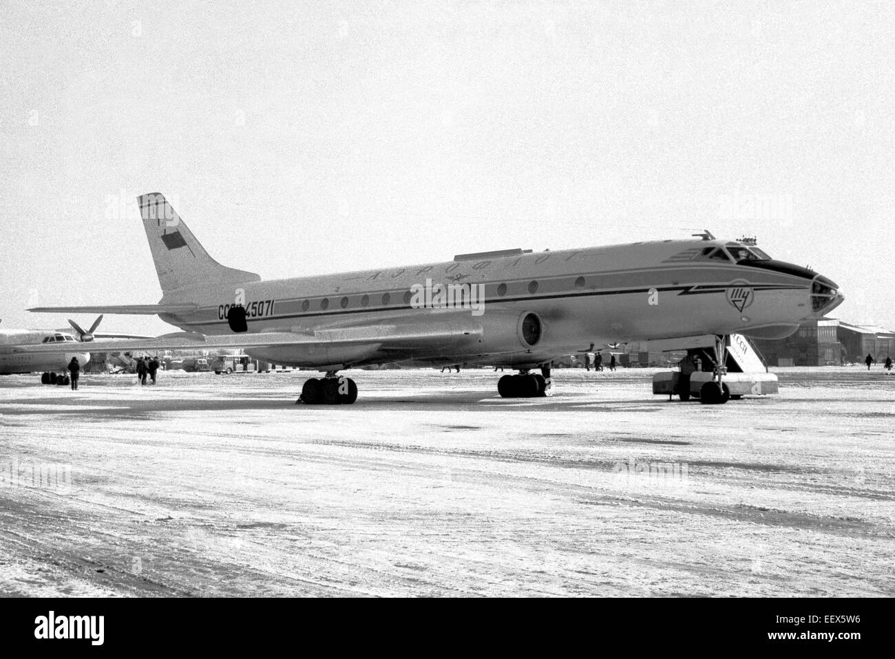 Das sowjetische Passagierflugzeug Tu-124 auf dem Flughafen in die Stadt Odessa. 1971. Stockfoto