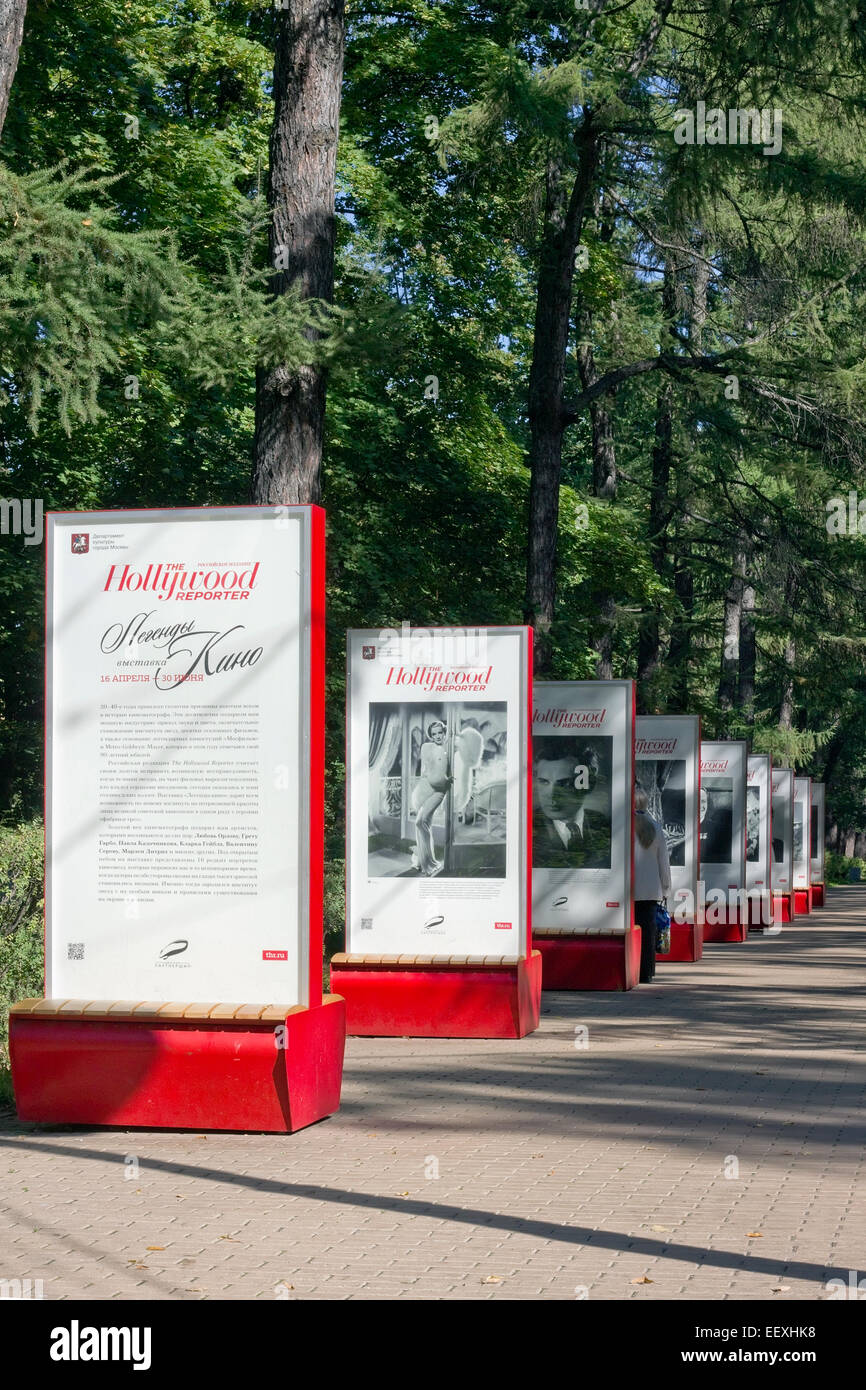 Moskau, Russland - 15. September 2014: The Hollywood Reporter Magazin Ausstellung in Moskau Volkspark. Retro-Fotos von genialen Stockfoto