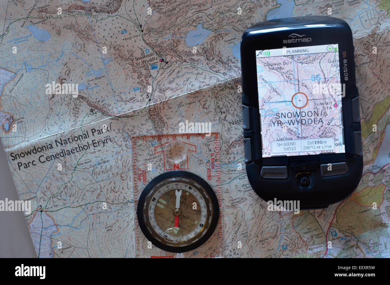 Ein Ordnance Survey Karte, Kompass und GPS-Gerät Stockfoto