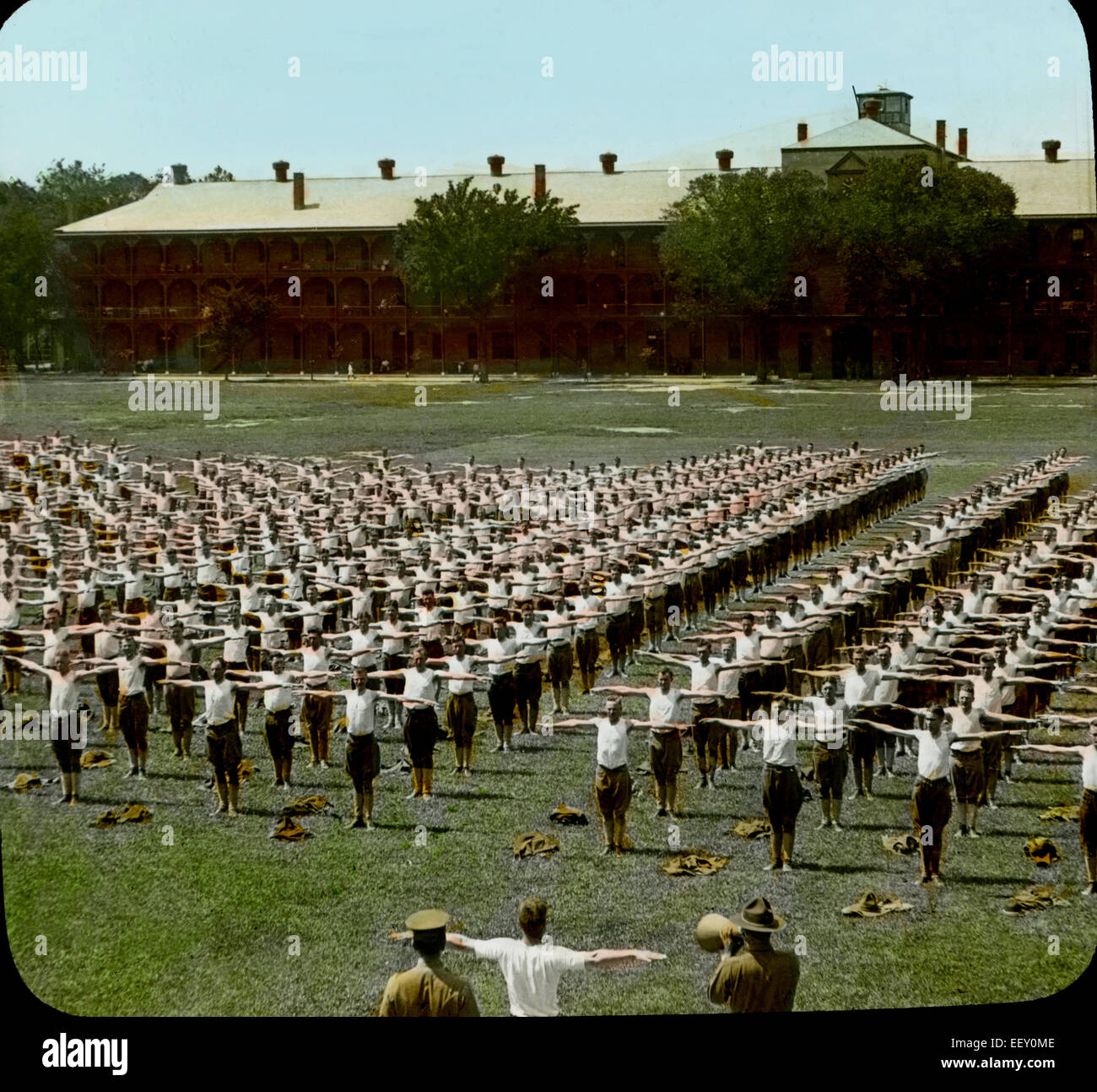 Soldaten der Armee Übungen, USA, Laterna Magica schieben, ca. 1918 Stockfoto