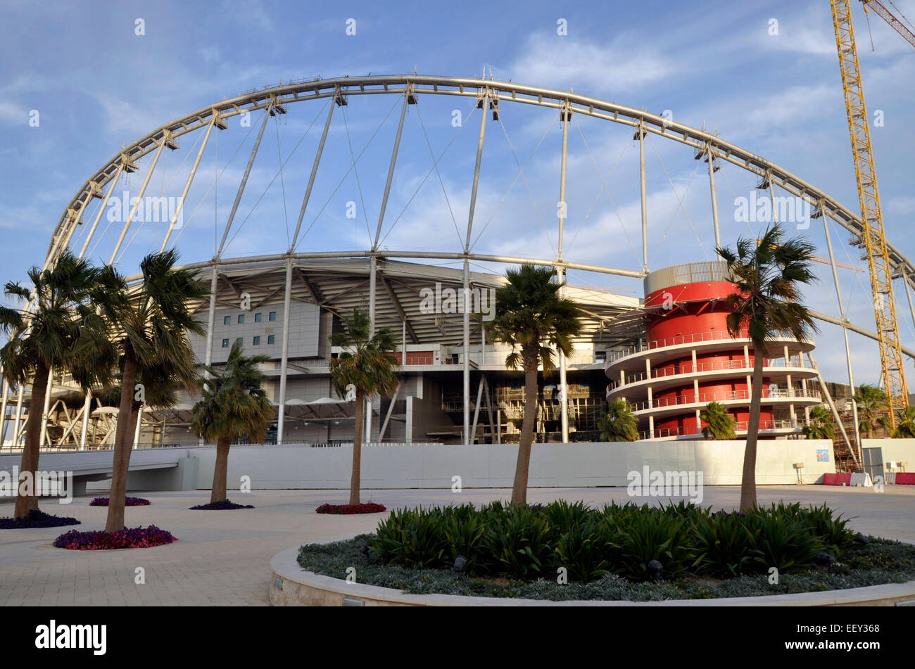 Doha, Katar. 20. Januar 2015. Der Chalifa International Stadium (im Bild während der Vorbereitungen für die FIFA WM 2022) in sportlichen komplexen Aspire Zone in Al Waab Bezirk von Doha, Katar, 20. Januar 2015. © Peter Havlik/CTK Foto/Alamy Live-Nachrichten Stockfoto