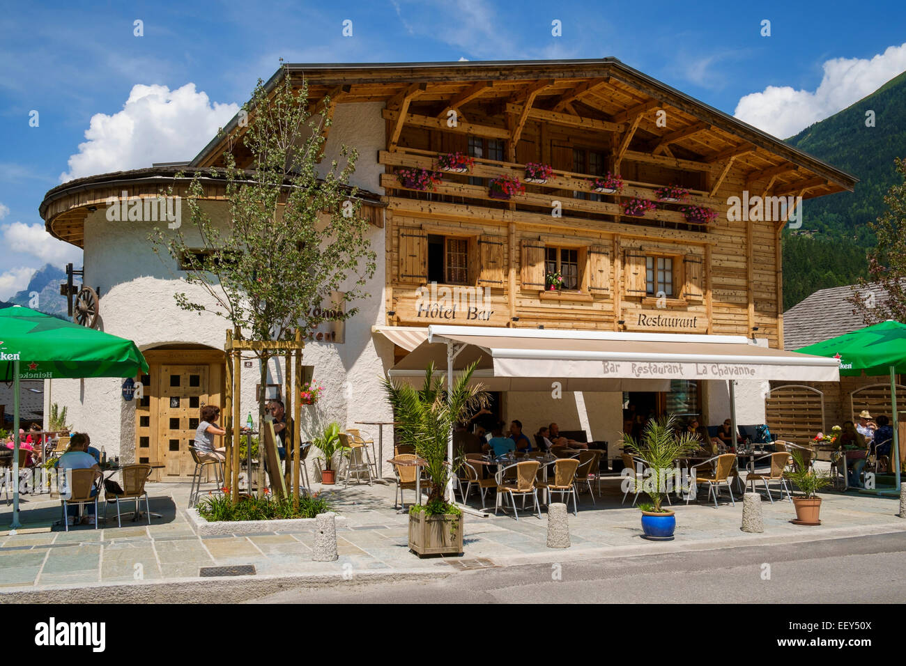 Hotel-Bar-Café in Les Houches Skigebiet Chamonix, Französische Alpen, Haute-Savoie, Frankreich Stockfoto