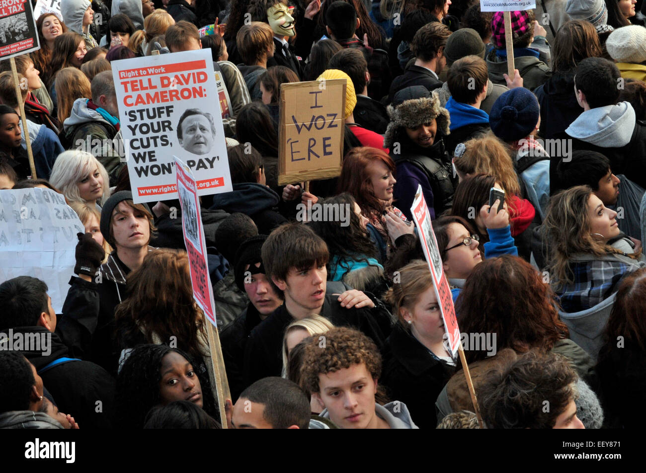 Studenten-Demos gegen Govt schneidet und Gebühren @ Trafalgar Square und Whitehall auffüllen. Stockfoto