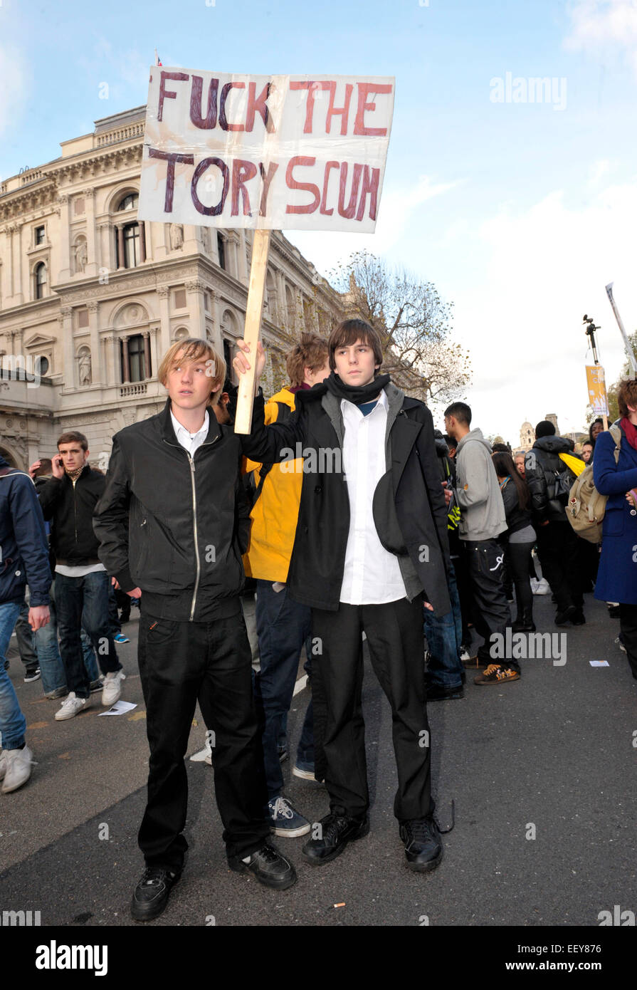 Studenten-Demos gegen Govt schneidet und Gebühren @ Trafalgar Square und Whitehall auffüllen. Stockfoto