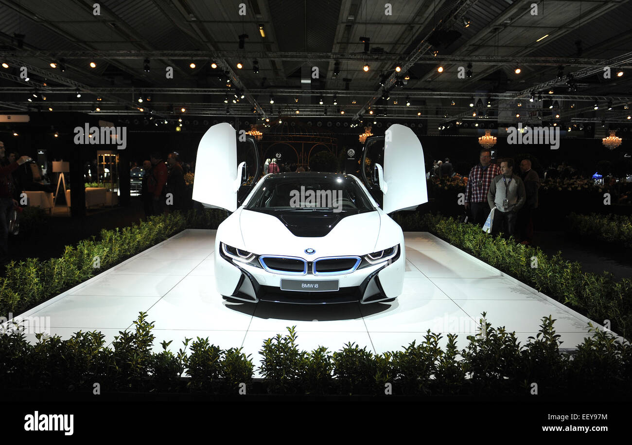 Brüssel. 23. Januar 2015. Foto aufgenommen am 23. Januar 2015 zeigt ein BMW i8 auf Brüssel Motor Show in Brüssel, Belgien. Bildnachweis: Ye Pingfan/Xinhua/Alamy Live-Nachrichten Stockfoto