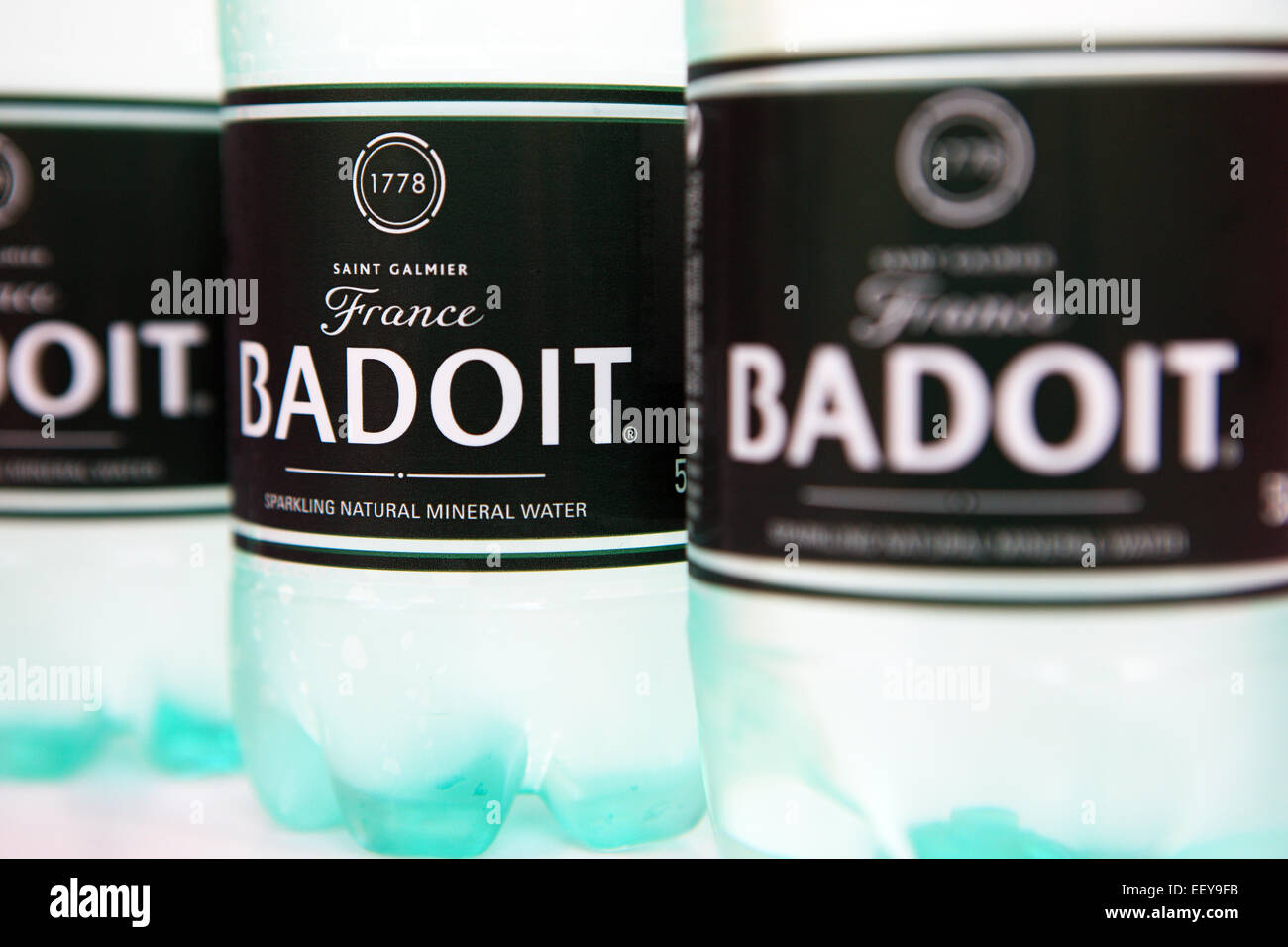 Badoit French Flaschen abgefülltes Wasser Stockfoto