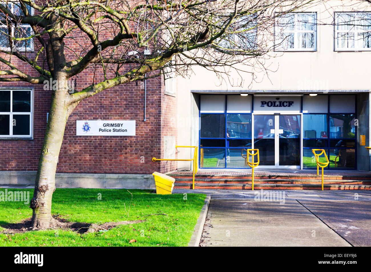 Grimsby Town Polizei Bahnhofsgebäude vorderen Außeneingang Lincolnshire Humberside UK England Stockfoto