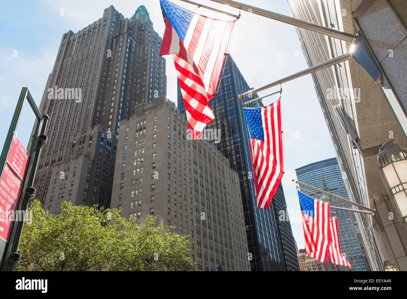 USA, New York State, New York City, niedrigen Winkel Ansicht des Wolkenkratzers Stockfoto