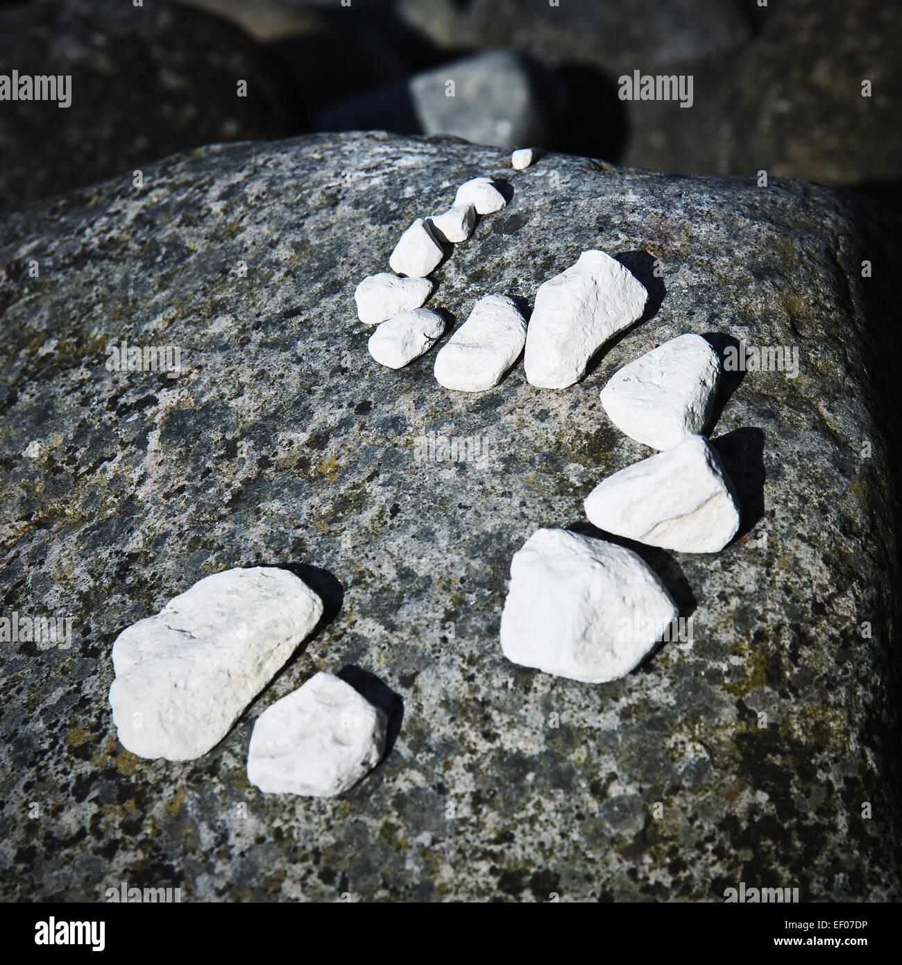 Steinen an der Ostseeküste Stockfoto