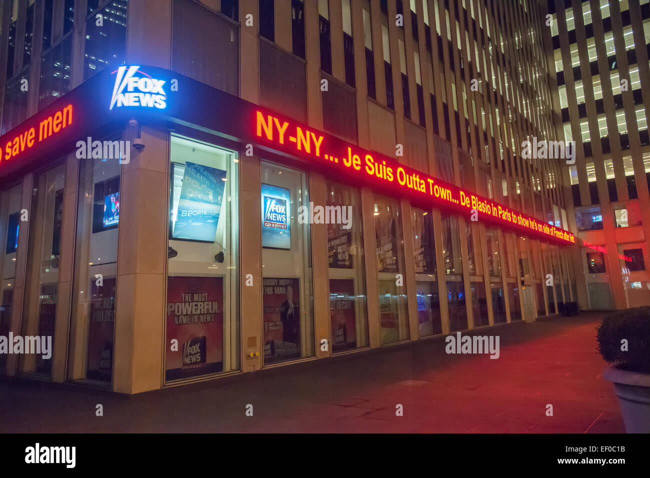 Der Hauptsitz der News Corp. in Midtown Manhattan in New York am Dienstag, 20. Januar 2015. Die Stadt Paris angekündigt, dass es plant, Fox News Klagen über die Meldung von "No-Go-Zonen" in Paris, wo die Polizei und nicht-Muslime nicht trauen zu beschreiten. Fox mit einer on-Air-Entschuldigung über den Bericht, der Teile von Paris sagte eingefahren und Birmingham, England wurden von Scharia regiert.  (© Richard B. Levine) Stockfoto