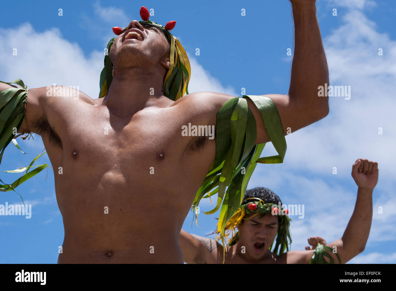 Französisch-Polynesien, Austral-Inseln (aka The Tuha'a Pae), Tupua'i Inseln, Insel Rurutu. Traditioneller willkommen folkloristischen Tanz. Stockfoto