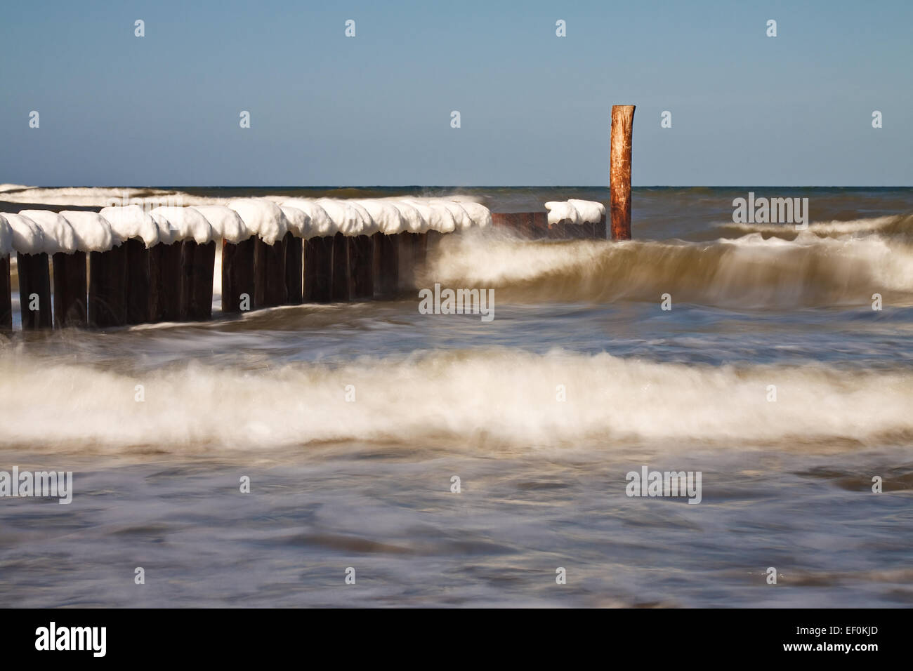 Winter an der Ostseeküste. Stockfoto