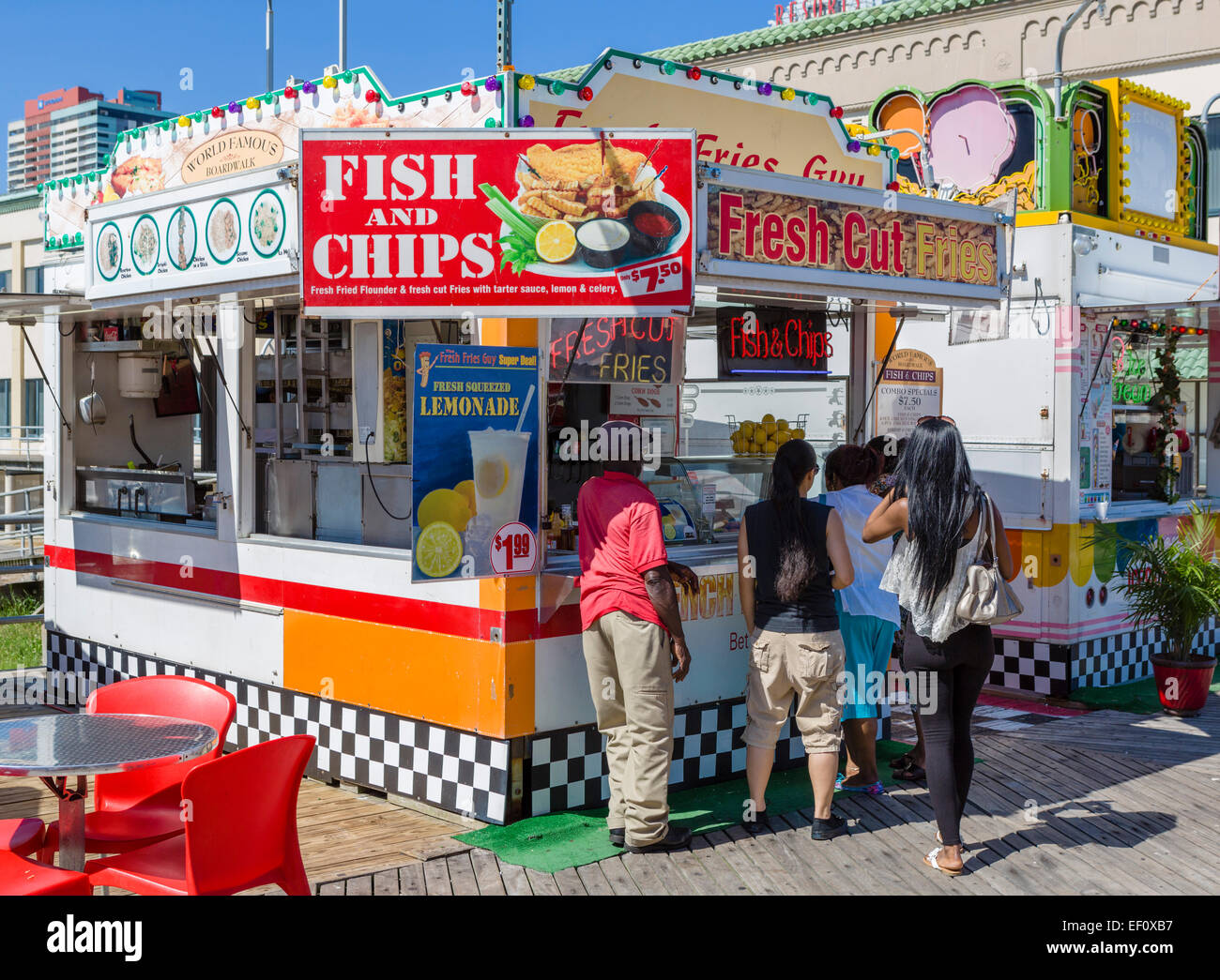 Fish &amp; Chips-Stand auf der Promenade in Atlantic City, New Jersey, Vereinigte Staaten Stockfoto