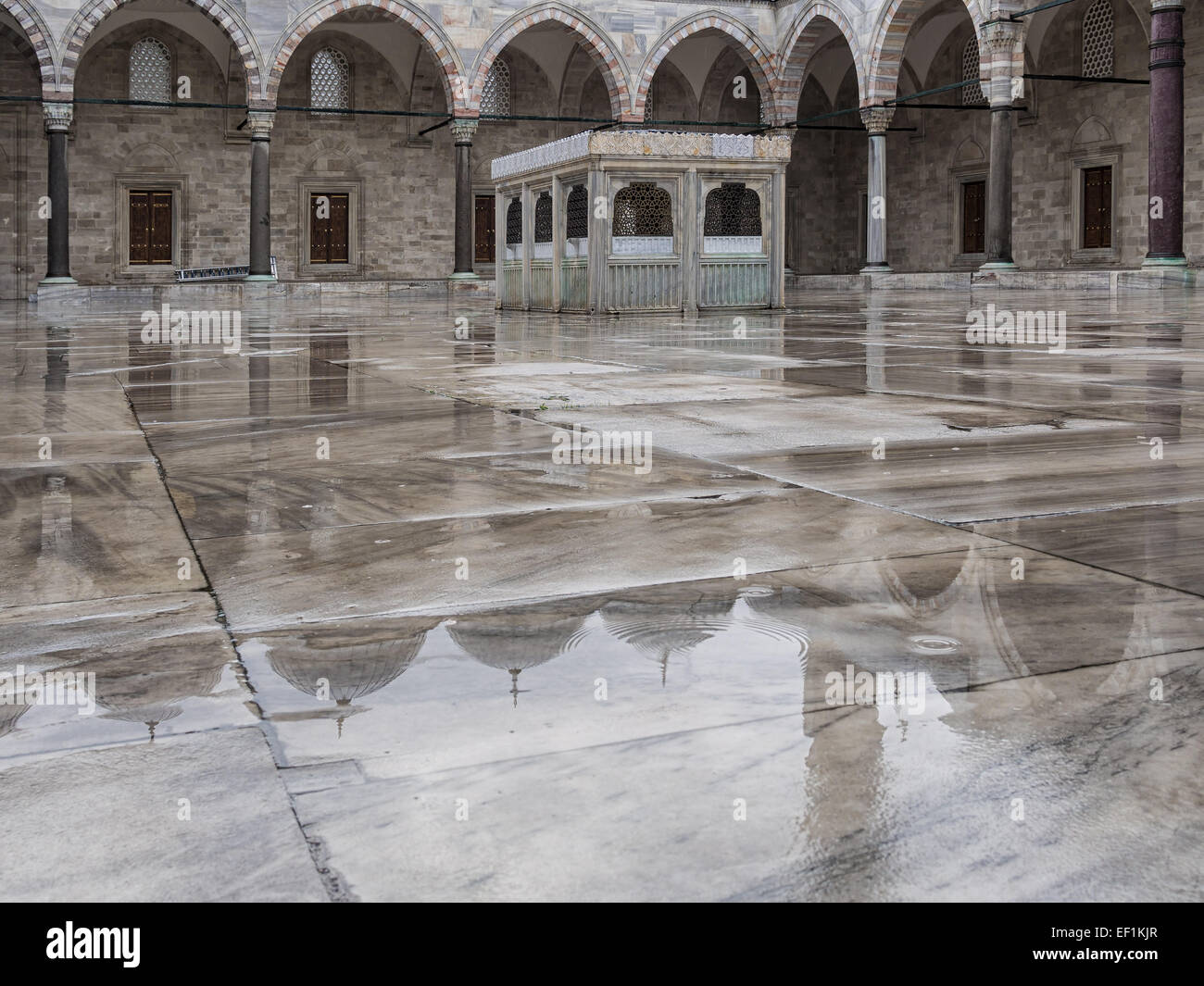 Detail einer Moschee in Istanbul (Türkei). Stockfoto