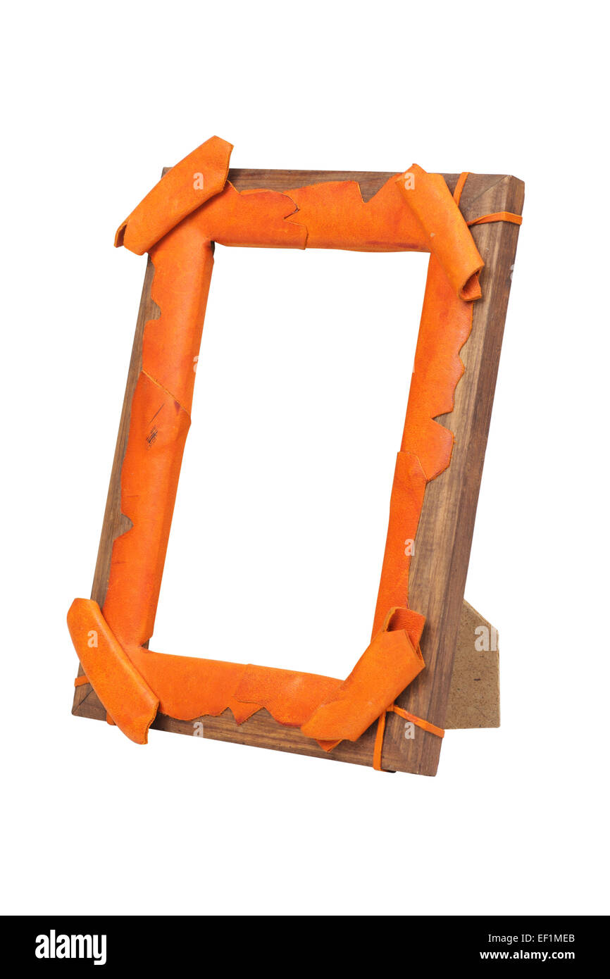 Holz Bilderrahmen mit Dekoration aus Leder, isoliert auf weiss Stockfoto