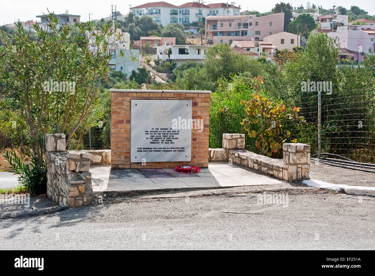 Am Straßenrand Denkmal in Galatas, Kreta, den Männern die Welch Regiment der britischen Armee, gestorben in der Schlacht für Kreta 1941 Stockfoto