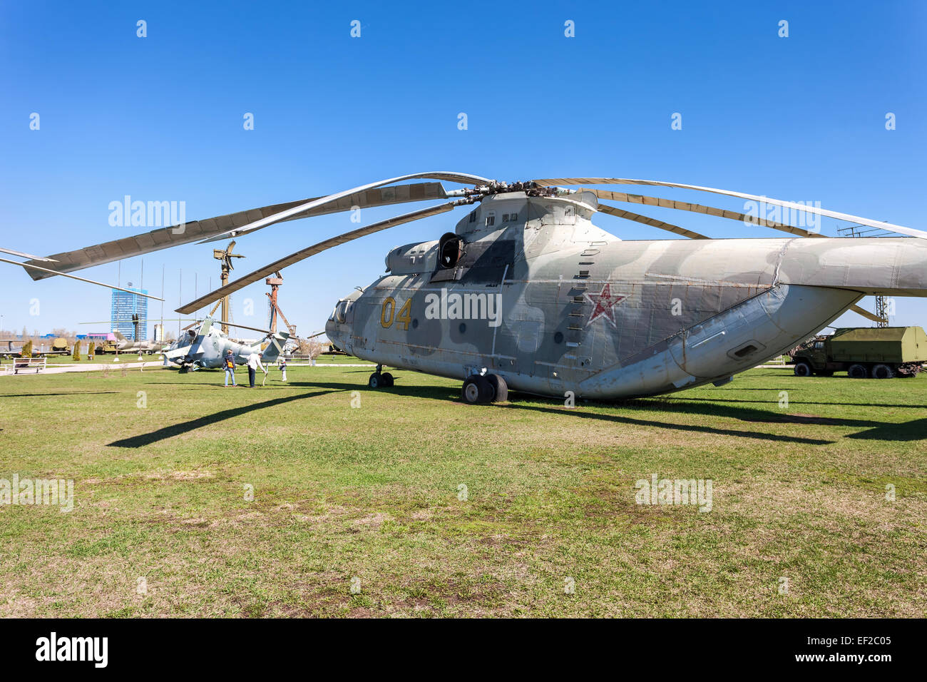 Den schweren russischen militärischen Transporthubschrauber Mi-26 'Halo' Togliatti technische Museum Stockfoto
