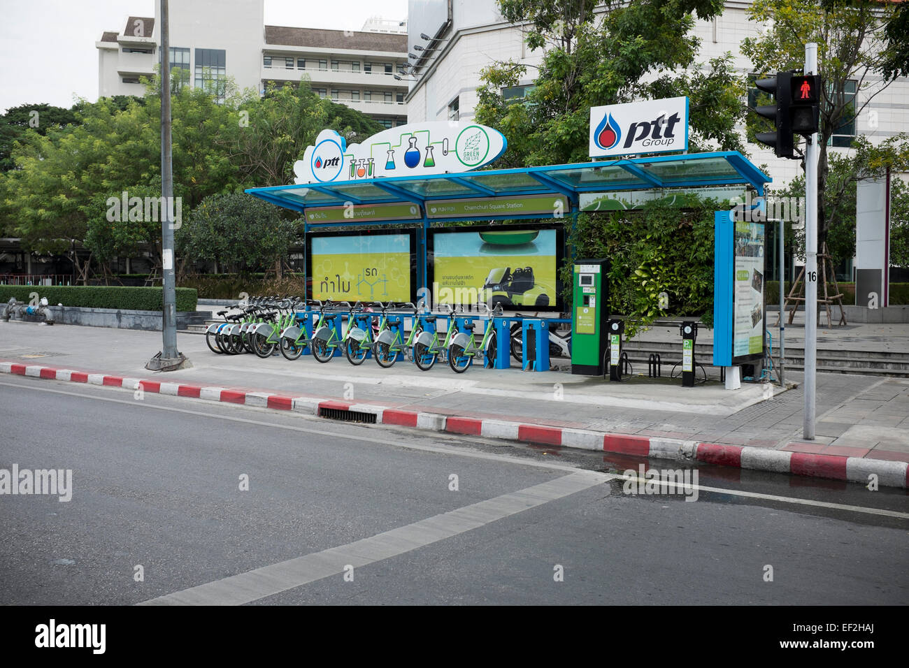 Fahrradstation mieten in der Nähe von Chamchuri Square und Sam Yan MRT Rama IV Road Bangkok Stockfoto
