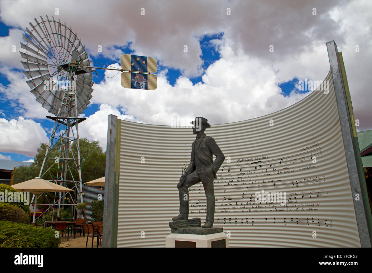 Banjo Paterson Statue außerhalb Wintons Waltzing Matilda Centre Stockfoto