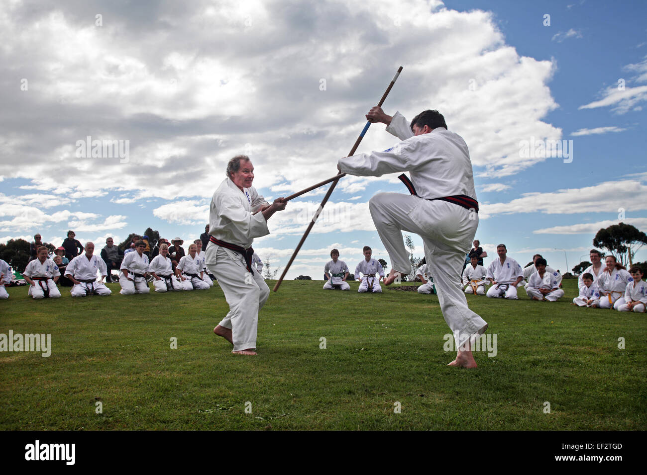 Seido Karate Studenten machen eine Demonstration in Nelson, Neuseeland Stockfoto