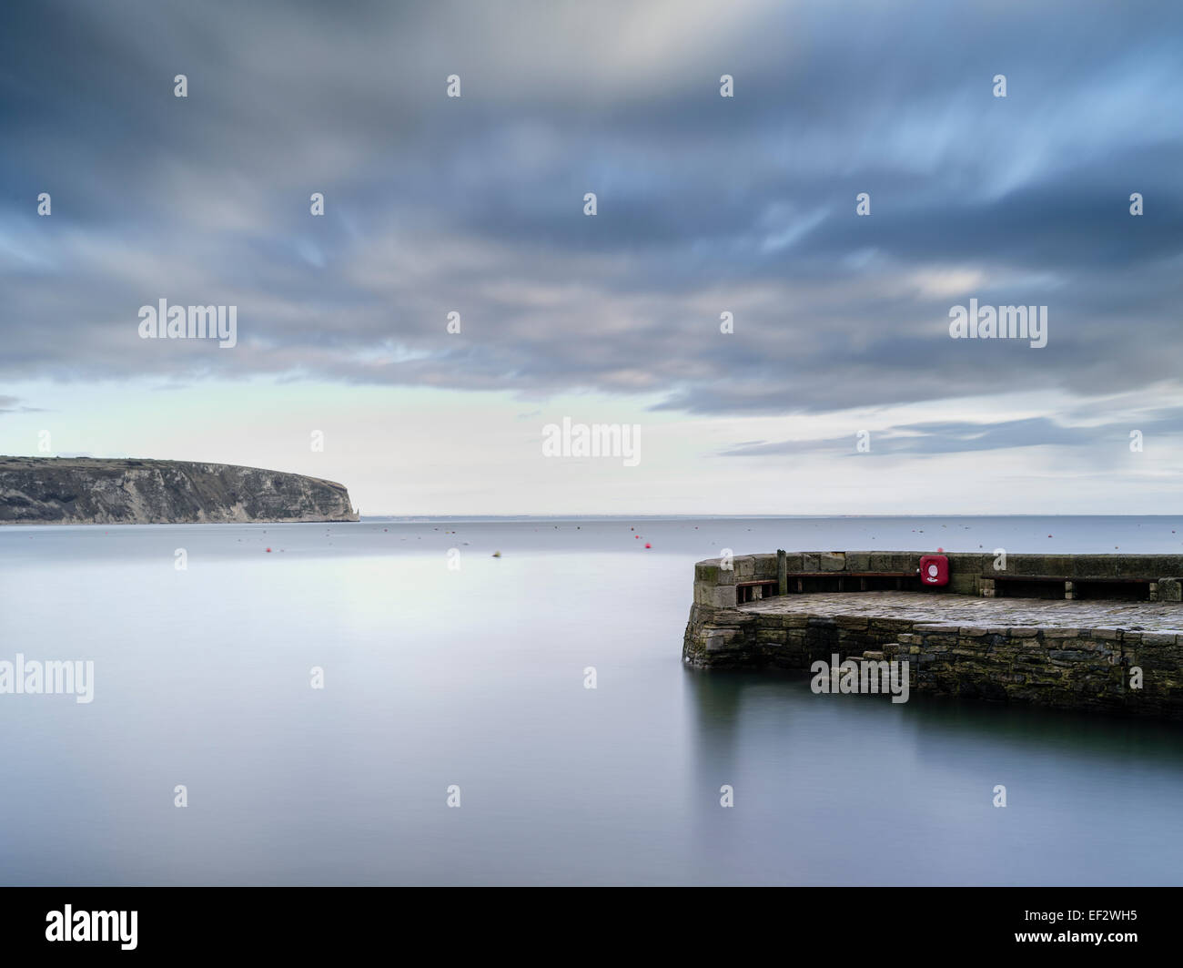 Am frühen Morgen, der alte Stein Quay, Swanage, Dorset, Großbritannien Stockfoto