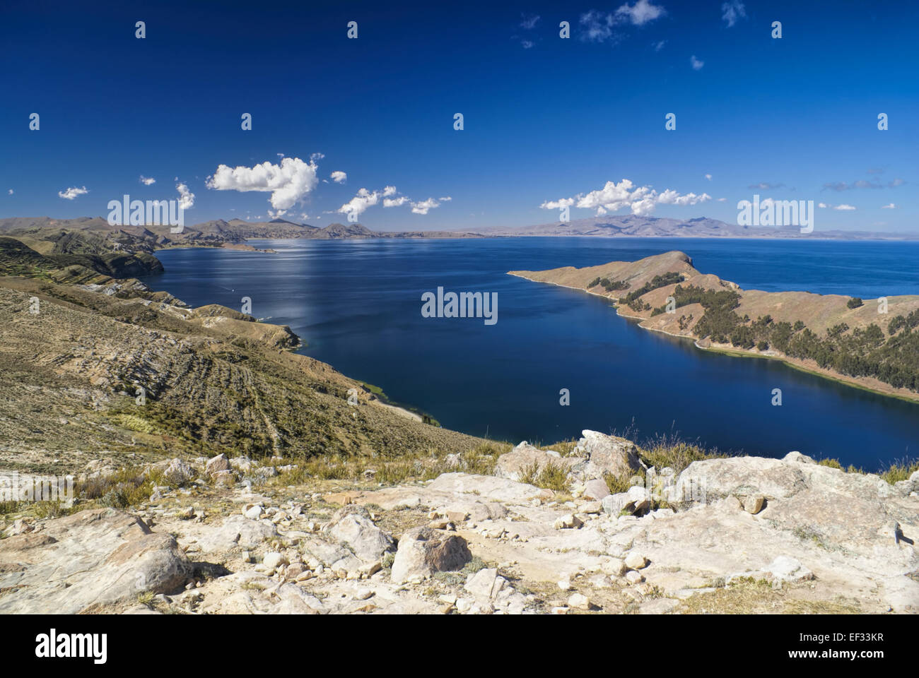 Malerischer Blick auf Isla del Sol, Insel am Titicacasee in Bolivien Stockfoto