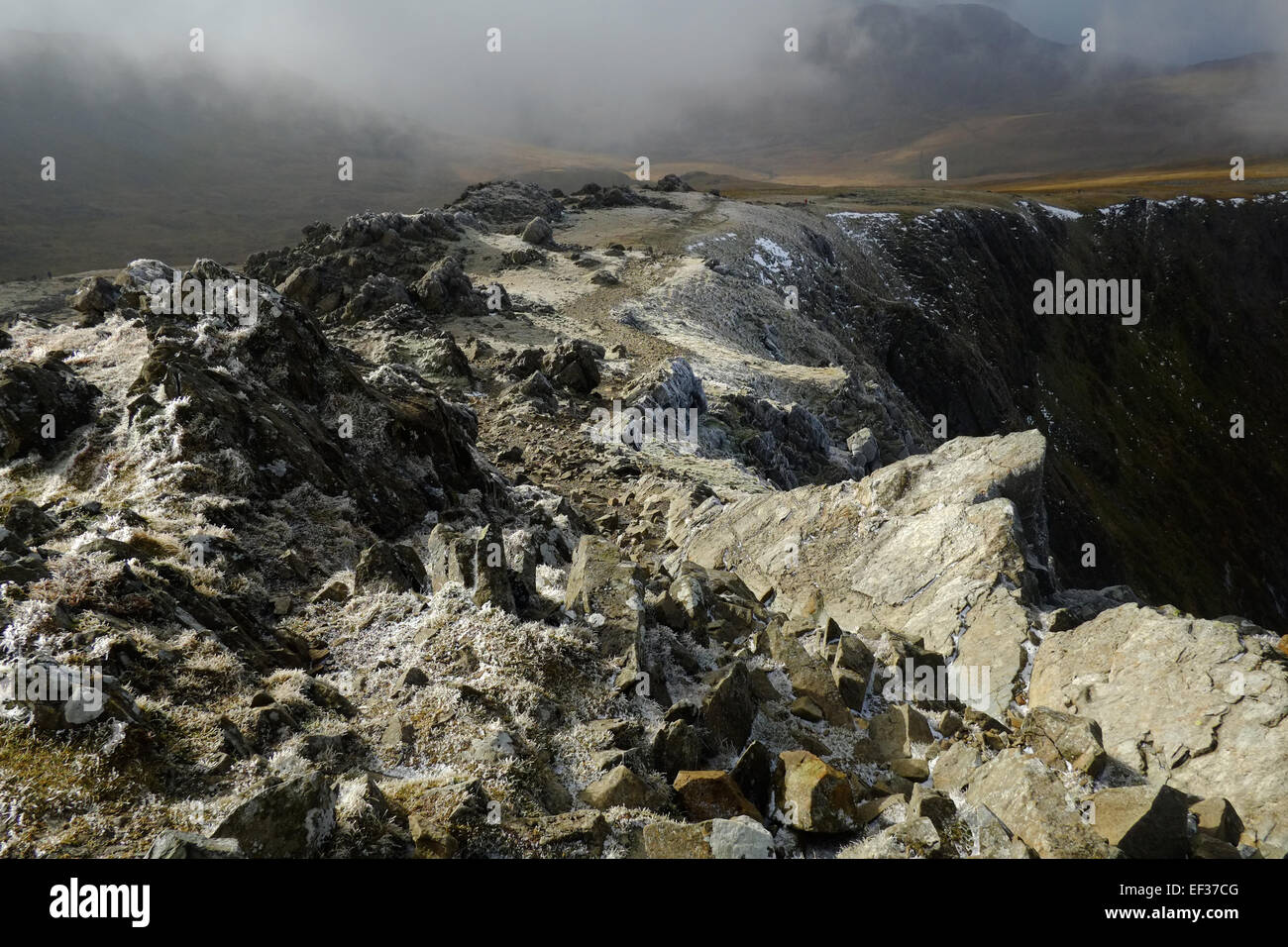 Im Winter geht es auf Cadair Idris Stockfoto