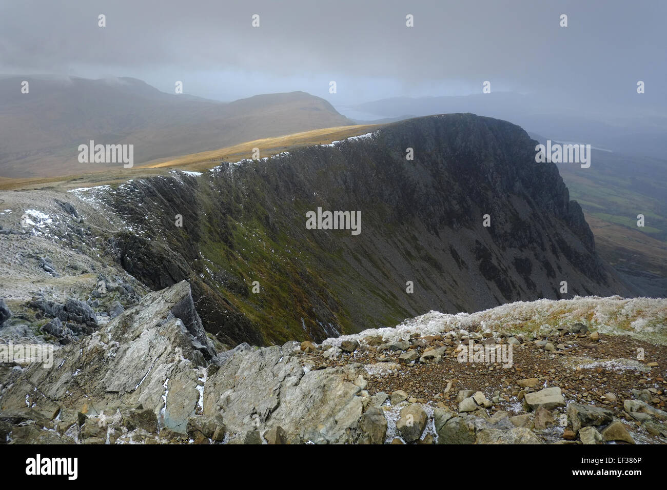 Im Winter geht es auf Cadair Idris Stockfoto