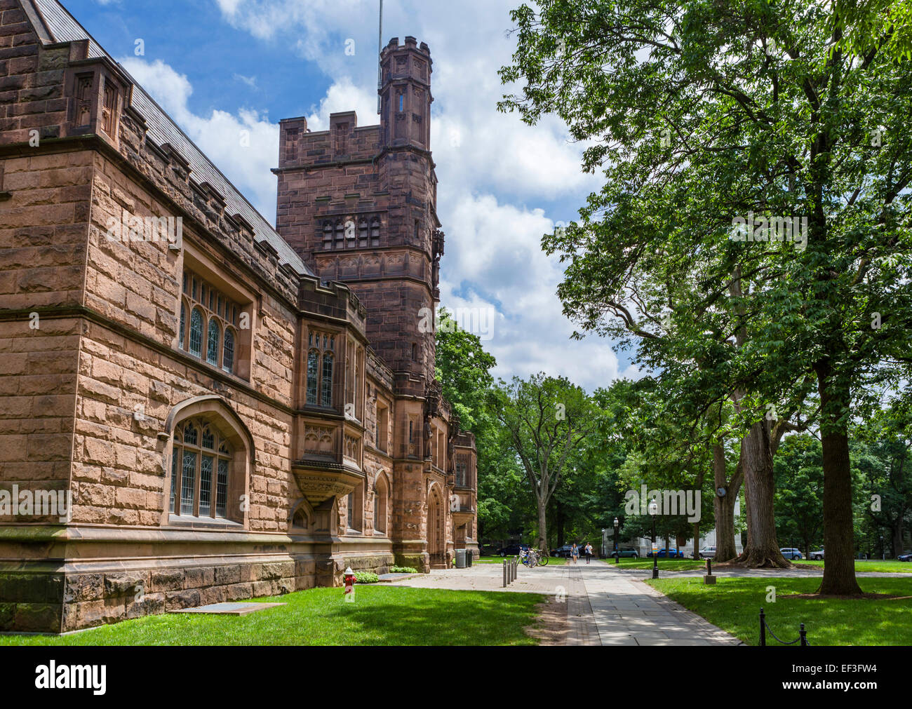 Kanone grün an der Princeton University mit East Pyne auf der linken Seite, Princeton, New Jersey, USA Stockfoto