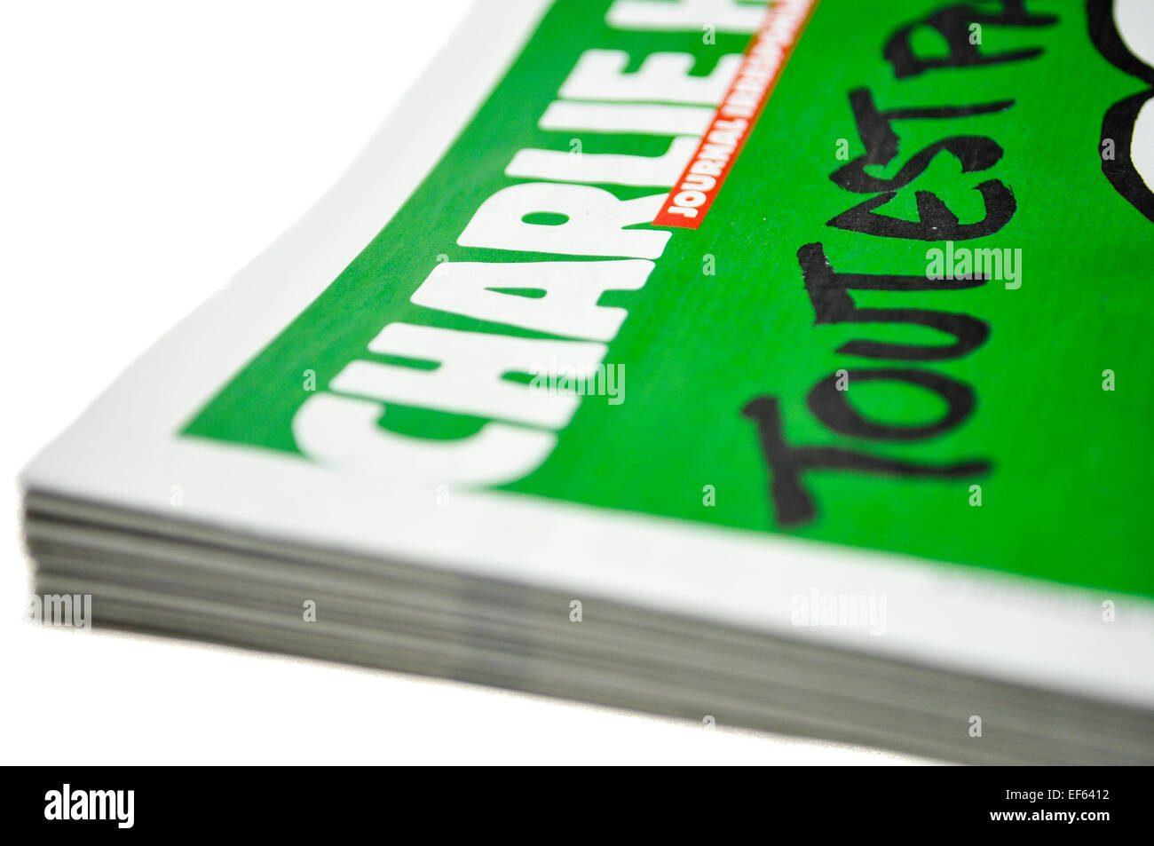 Belfast, Nordirland. 27. Januar 2015 - Vertrieb von Charlie Hebdo #1178, überschreiten die Überlebenden Edition (der 7. Januar 2015 shooting in Paris) 7 Millionen weltweit, wie es auf Verkauf in Irland geht. Bildnachweis: Stephen Barnes/Alamy Live-Nachrichten Stockfoto