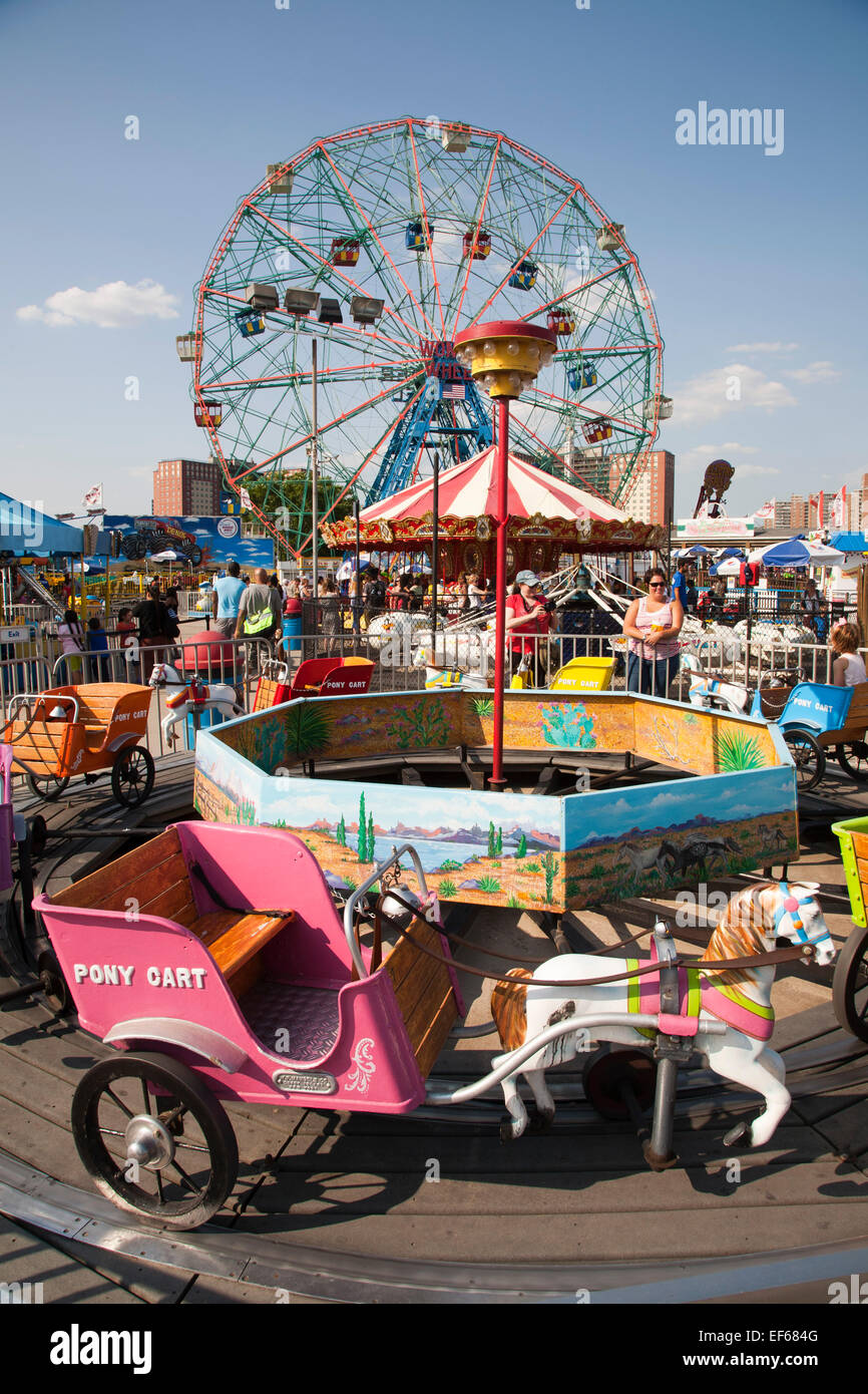 Wonder wheel, Vergnügungspark Coney Island, New York, USA, Amerika Stockfoto