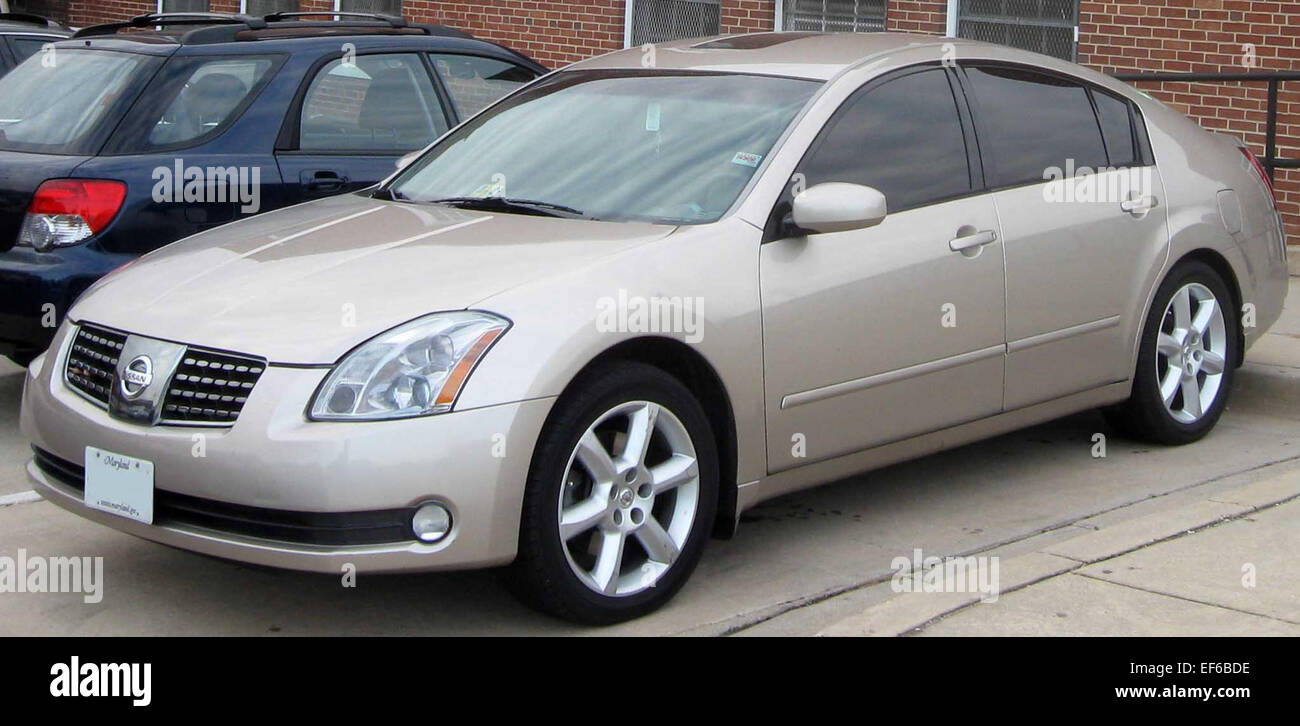 2004 2006 Nissan Maxima Stockfotografie Alamy