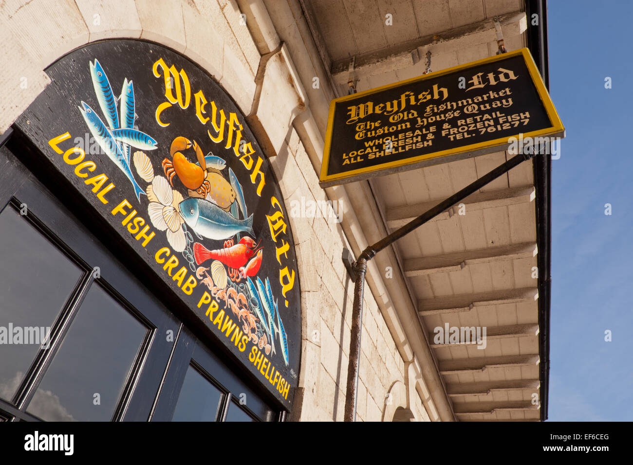 Weyfish Fisch einkaufen Beschilderung über dem Eingang, Weymouth Stockfoto