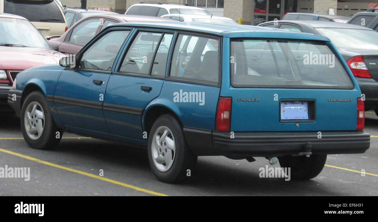 Der Chevrolet Cavalier-Wagen 1991-1994 ist ein kompakter Kombiwagen, der sparsamer Kraftstoffverbrauch, einen geräumigen Laderaum und eine zuverlässige Leistung bietet. Stockfoto