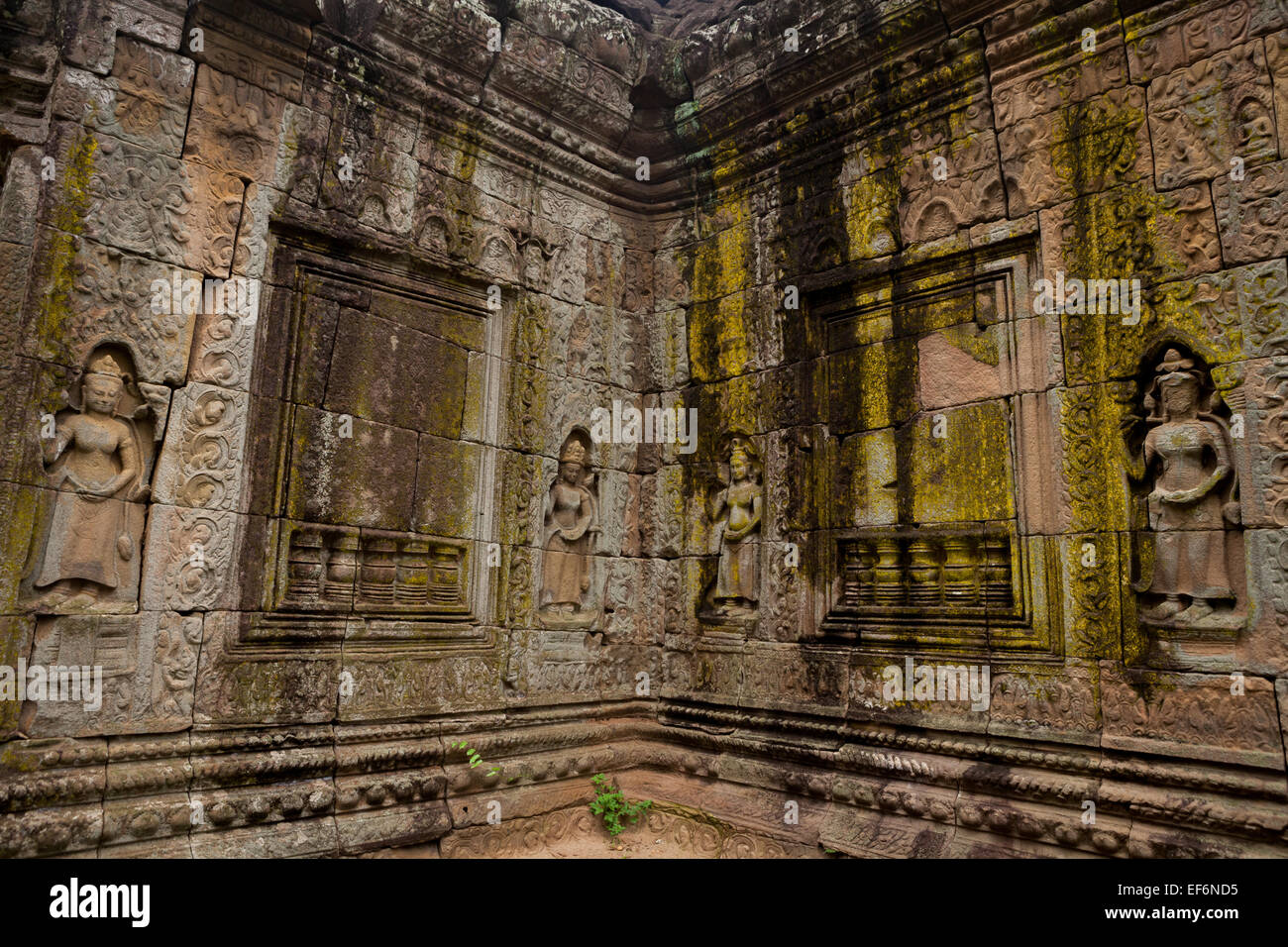 Apsara Relief an der Wand des Banteay Prey Nokor Tempels in Kampong Cham, Kambodscha. Stockfoto