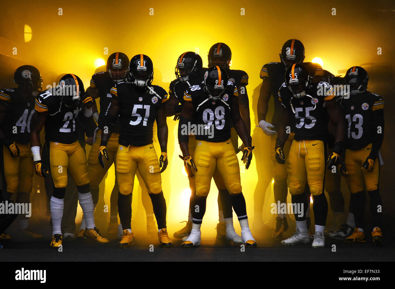 21. Dezember 2014: Steelers warten zu laufen aus dem Tunnel vor dem Pittsburgh Steelers Vs Kansas City Chiefs Spiel in Pittsburgh, PA. Stockfoto