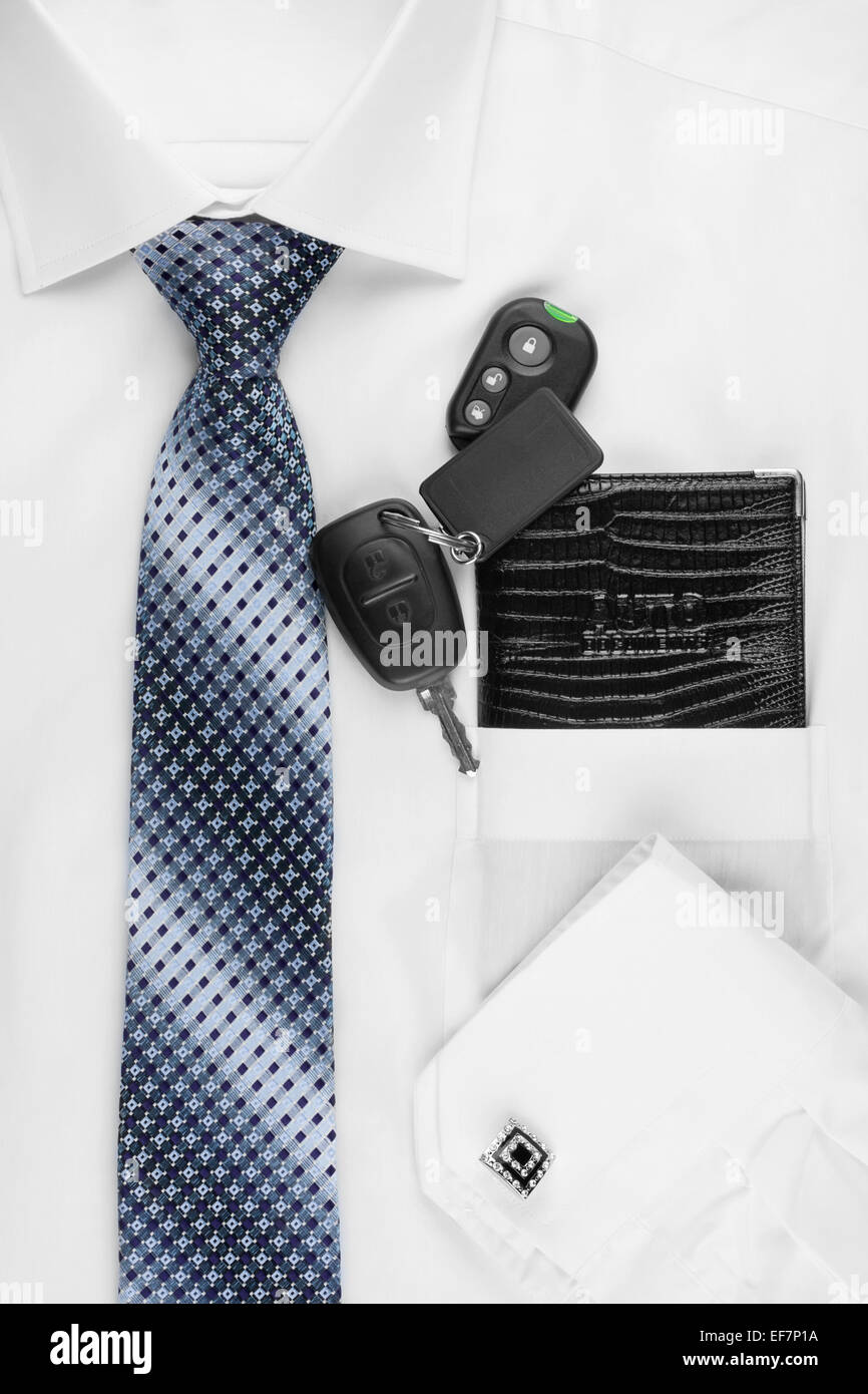 Road-Rechte liegen auf dem Hemd und Krawatte, kann als Hintergrund verwendet werden Stockfoto
