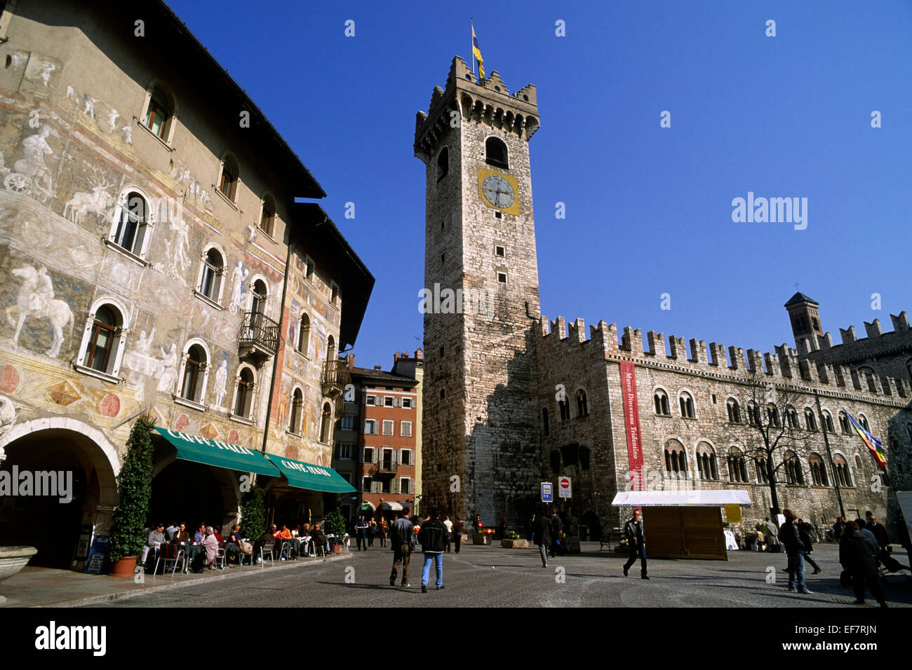 Italien, Trentino Südtirol, Trient, Piazza del Duomo, Case Cazuffi und palazzo pretorio, prätorianischer Palast Stockfoto
